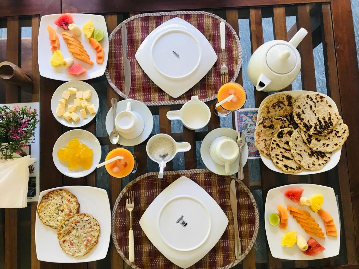 סיגירייה Wijesiri Family Guest House מראה חיצוני תמונה